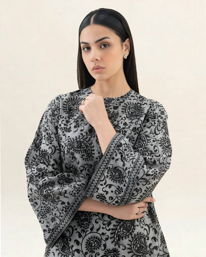 2PC Lawn Unstitched Code : 17