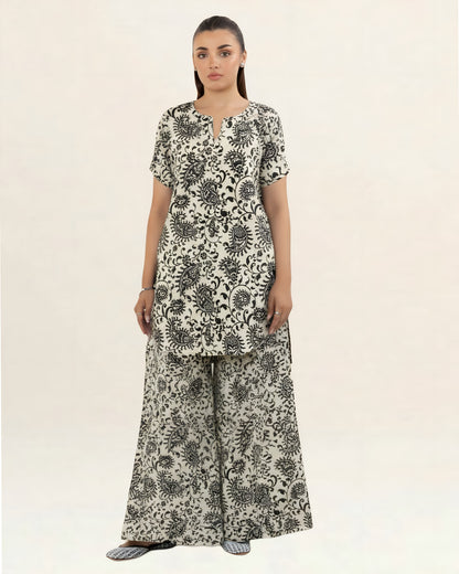 2PC Lawn Unstitched Code : 21