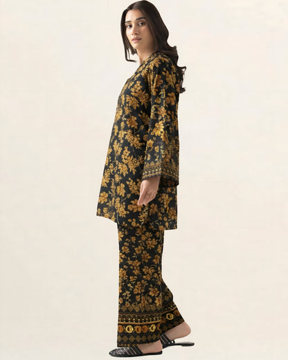 2PC Lawn Unstitched Code : 24