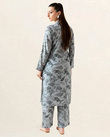 2PC Lawn Unstitched Code : 26